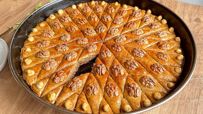 Bakü Paklavası